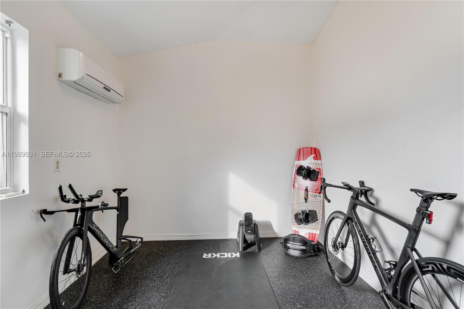 CORAL GABLES RIVIERA SEC - Residential