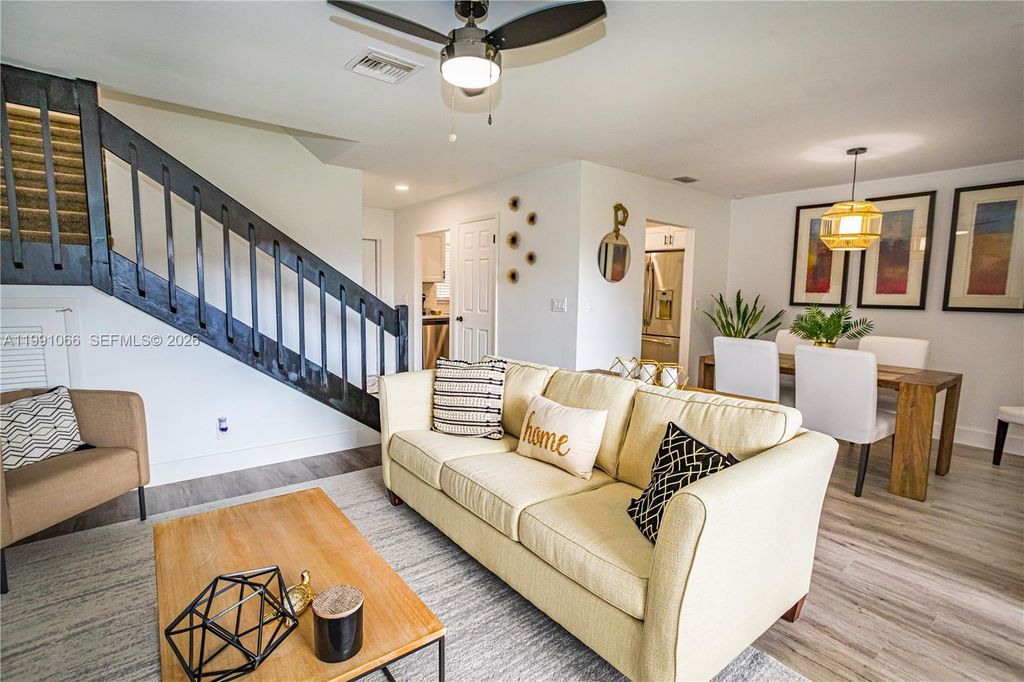 Photo of 9341 Green Meadows Way #2, Palm Beach Gardens, FL 33418 (MLS # A11991066)