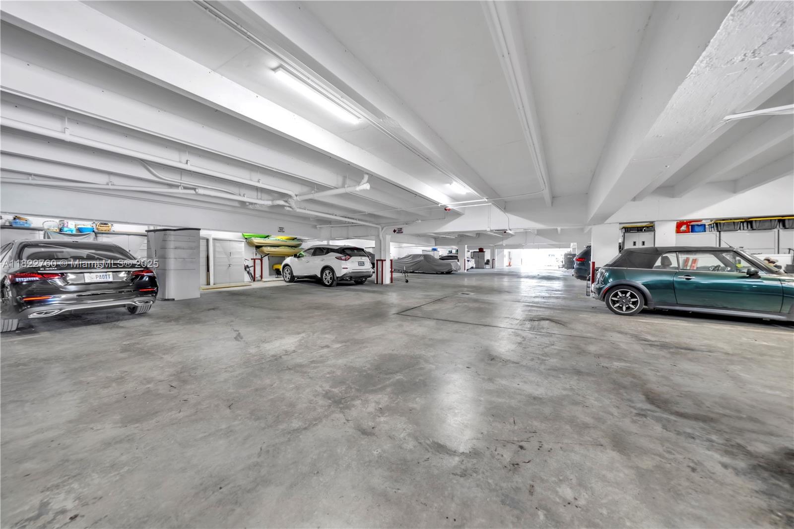 PELICAN LANDING CONDO - Residential Lease