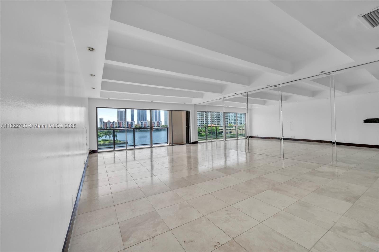 PELICAN LANDING CONDO - Residential Lease