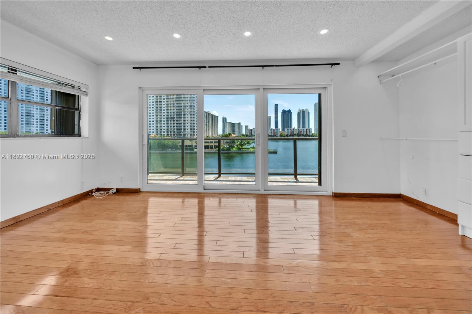 PELICAN LANDING CONDO - Residential Lease