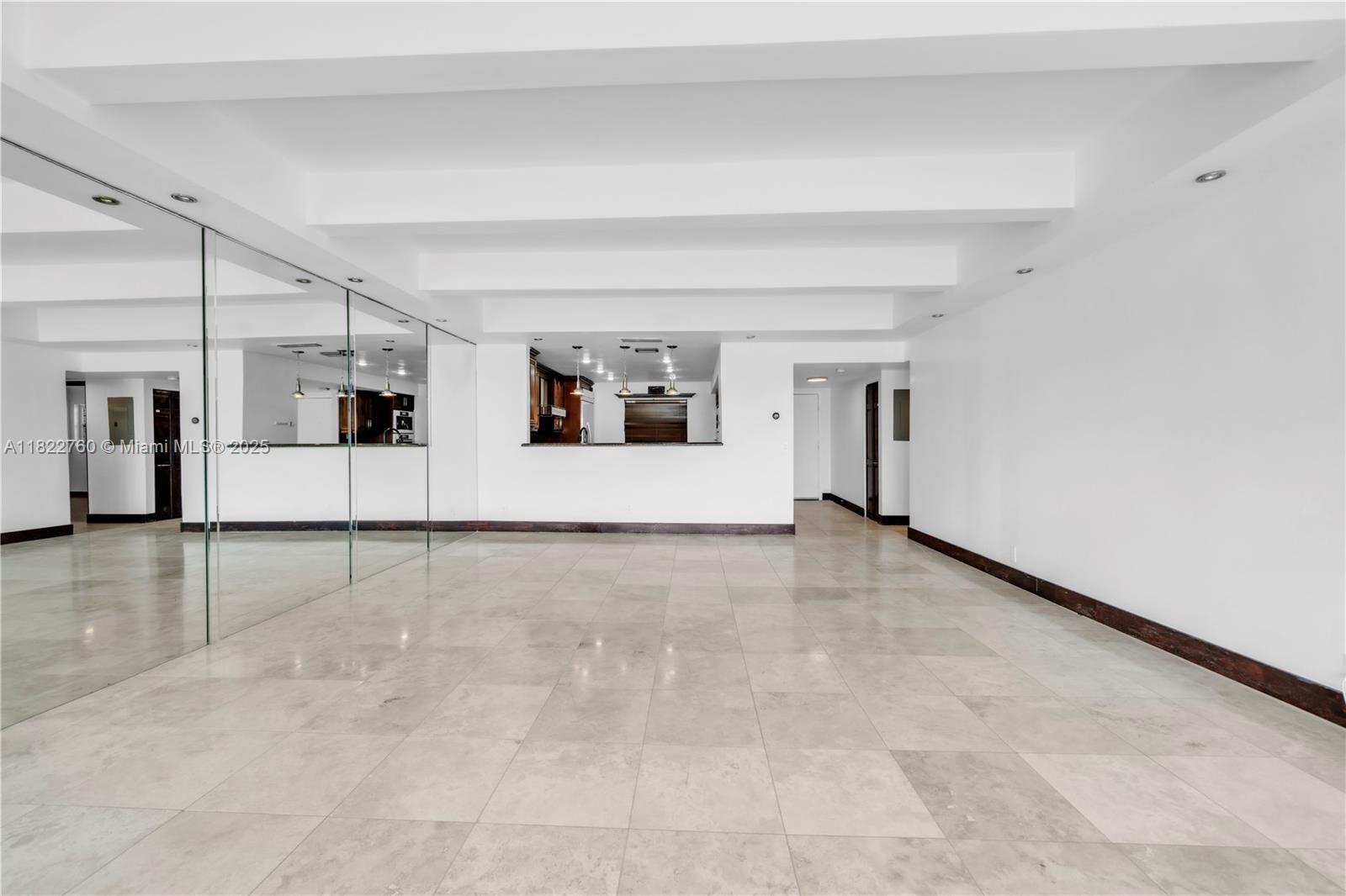 PELICAN LANDING CONDO - Residential Lease