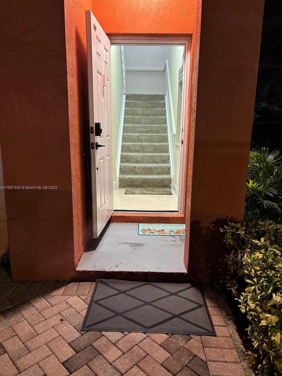 VILLAS OF PALOMINO CONDO - Residential Lease