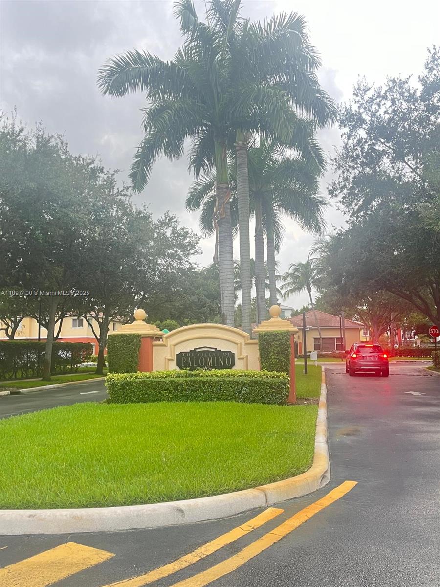 VILLAS OF PALOMINO CONDO - Residential Lease