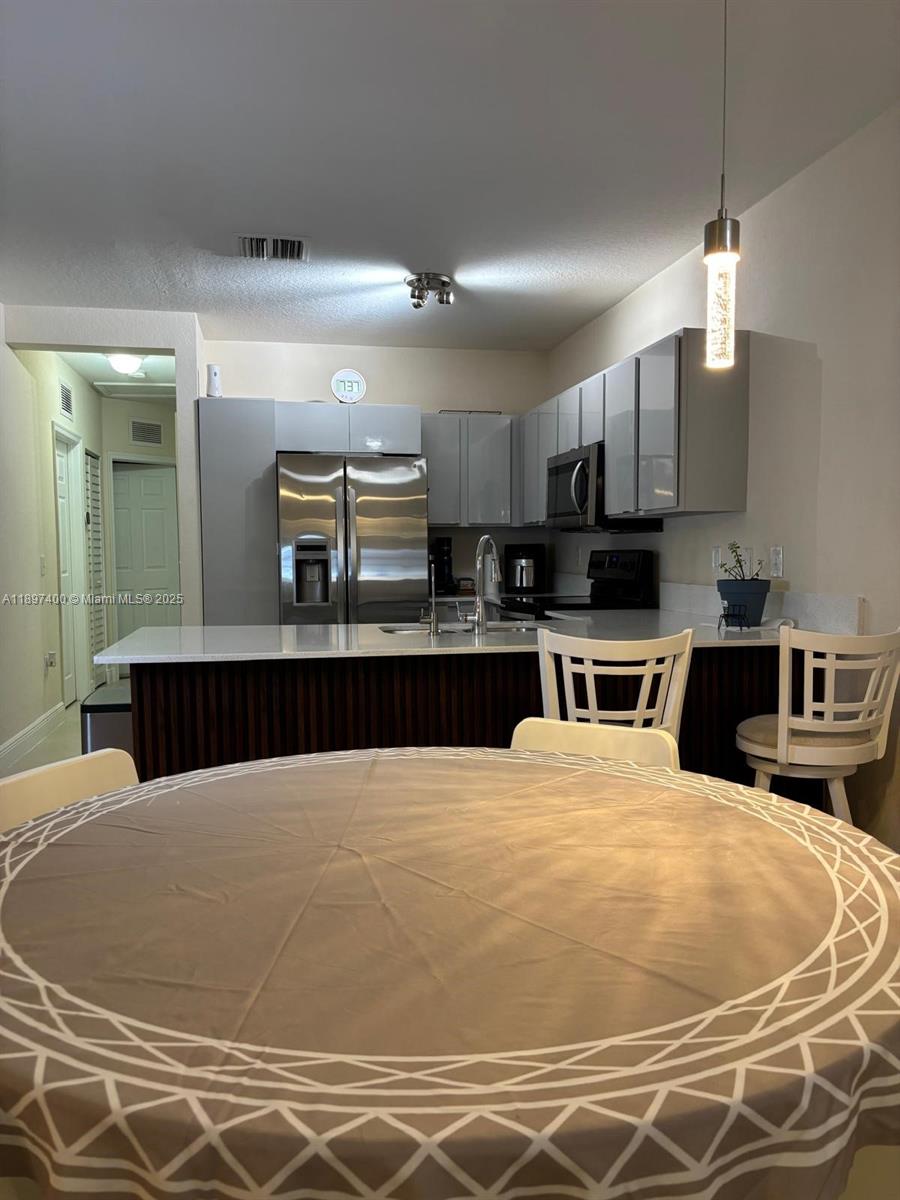 VILLAS OF PALOMINO CONDO - Residential Lease