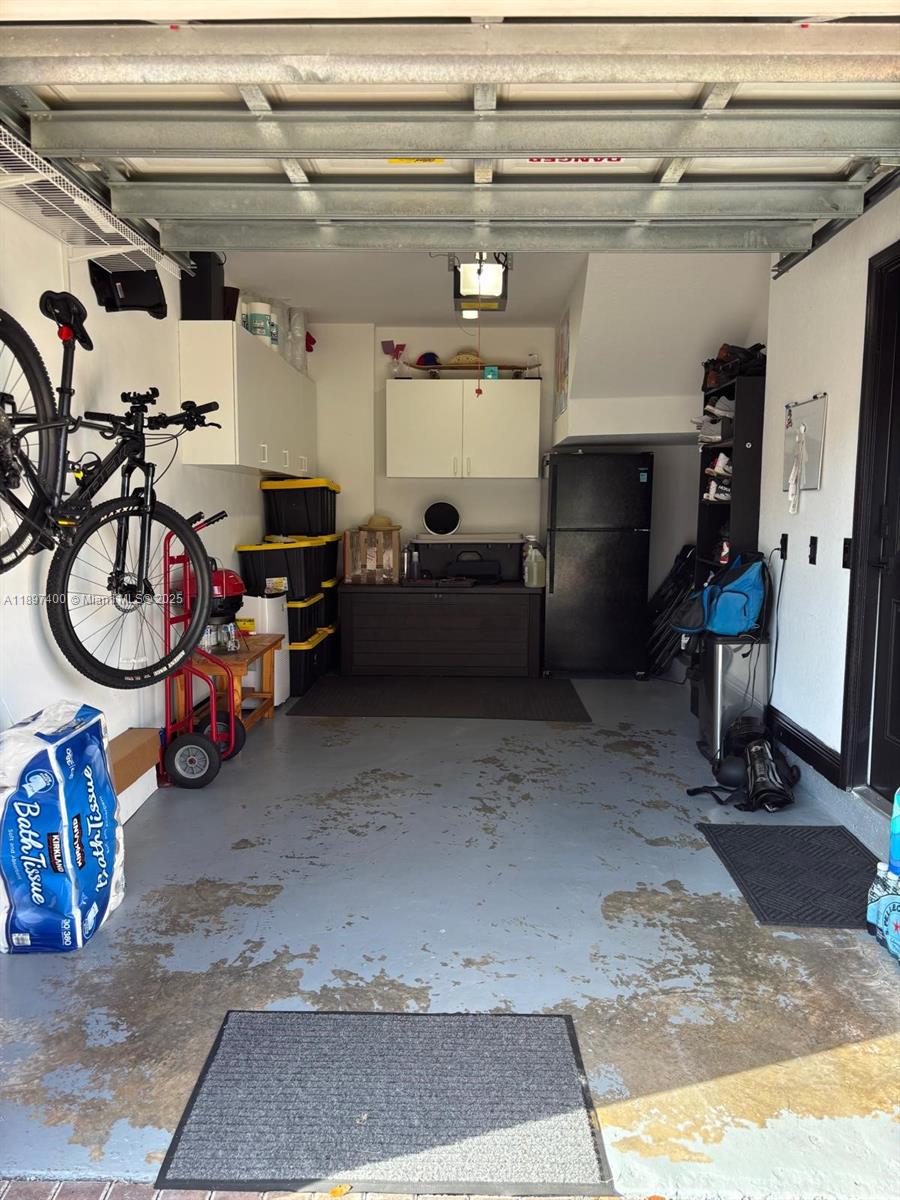 VILLAS OF PALOMINO CONDO - Residential Lease