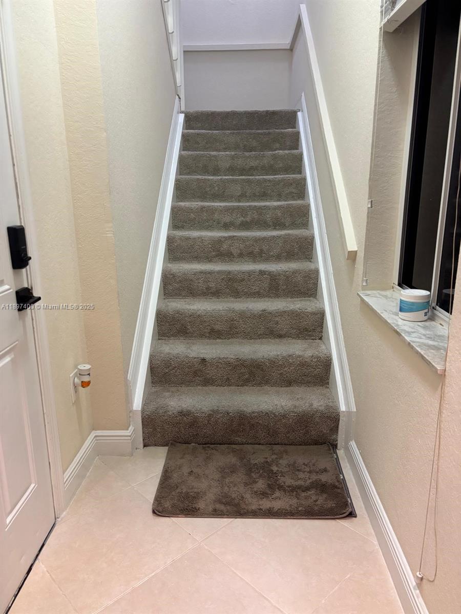 VILLAS OF PALOMINO CONDO - Residential Lease