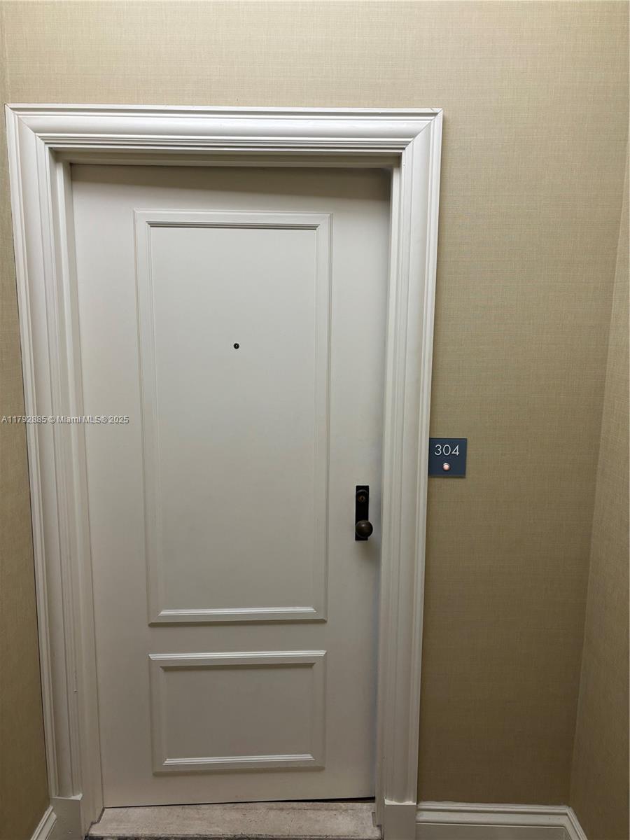 Rental Property at 201 Crandon Blvd 304, Key Biscayne, Miami-Dade County, Florida - Bedrooms: 1 
Bathrooms: 2  - $4,500 MO.