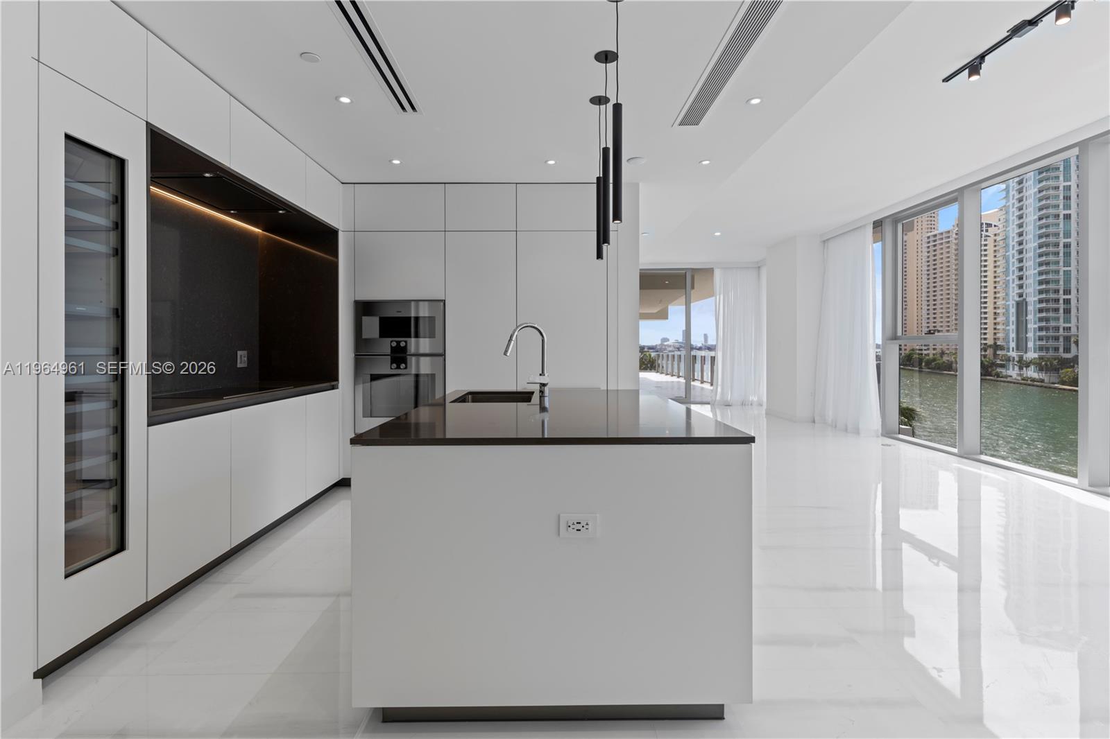 300 Biscayne Blvd Way 704