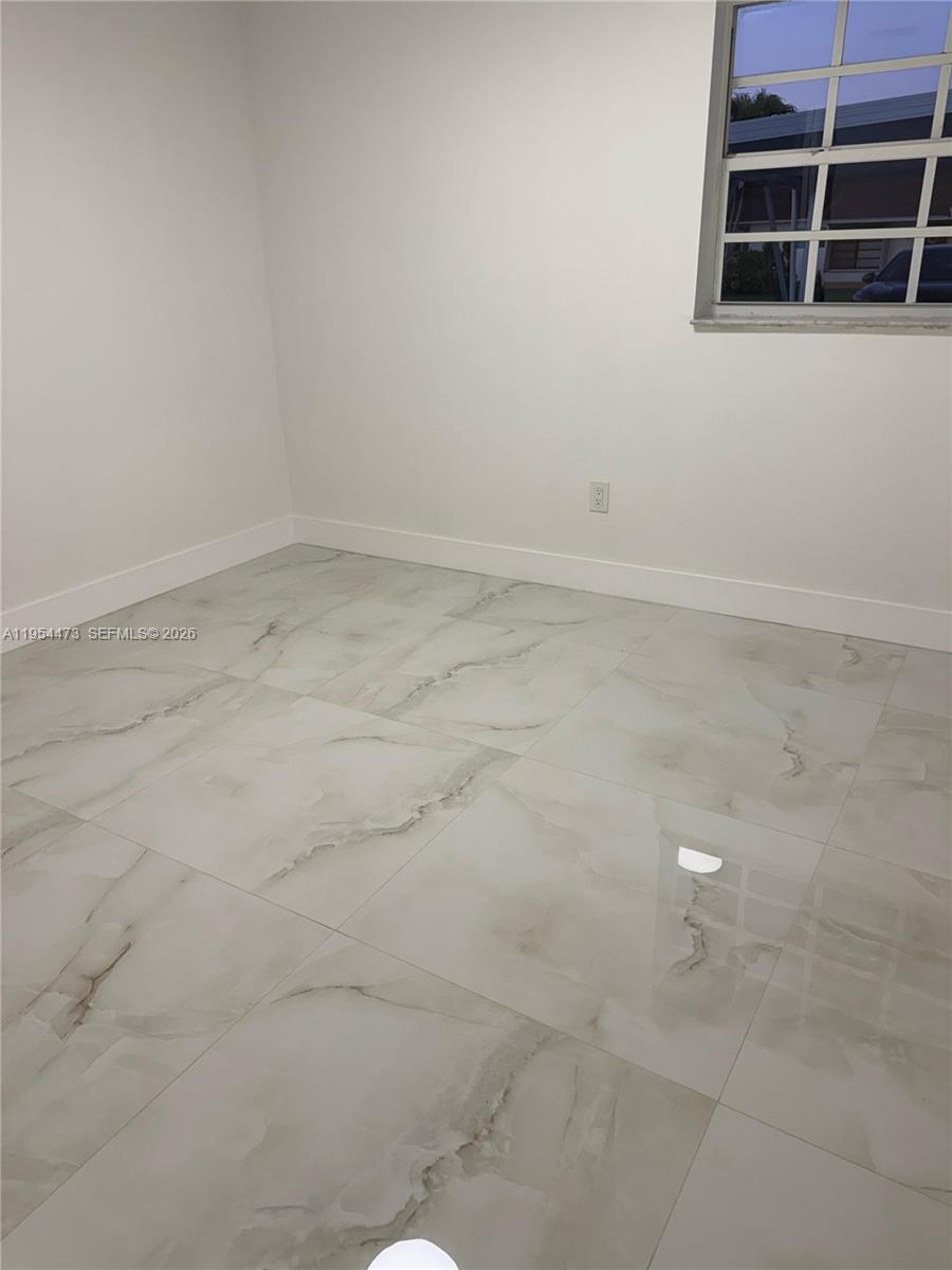 GRAND CANAL HOMES CONDO N - Residential