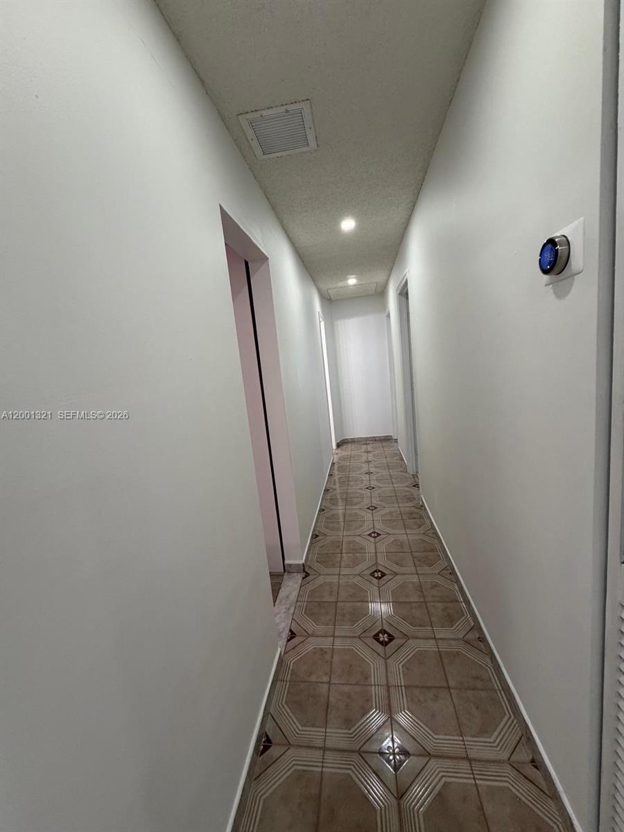 S MIAMI HEIGHTS ADDN C - Residential