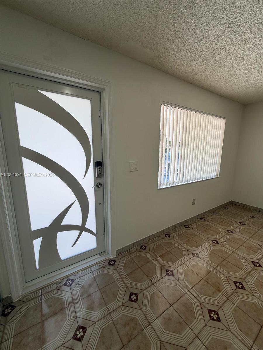 S MIAMI HEIGHTS ADDN C - Residential