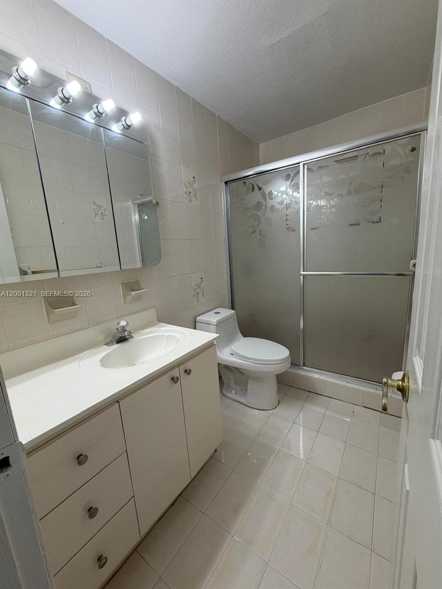 S MIAMI HEIGHTS ADDN C - Residential