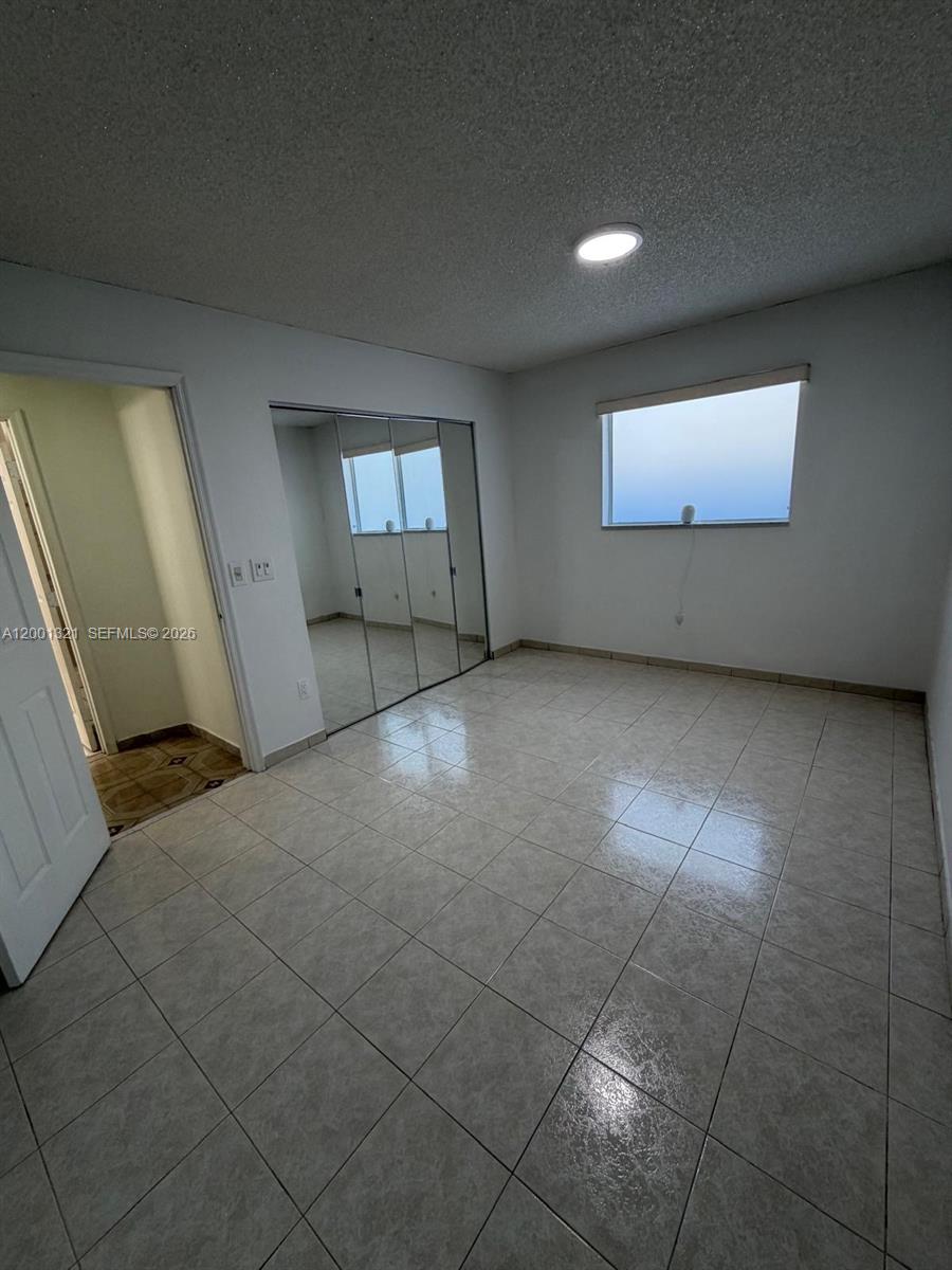 S MIAMI HEIGHTS ADDN C - Residential