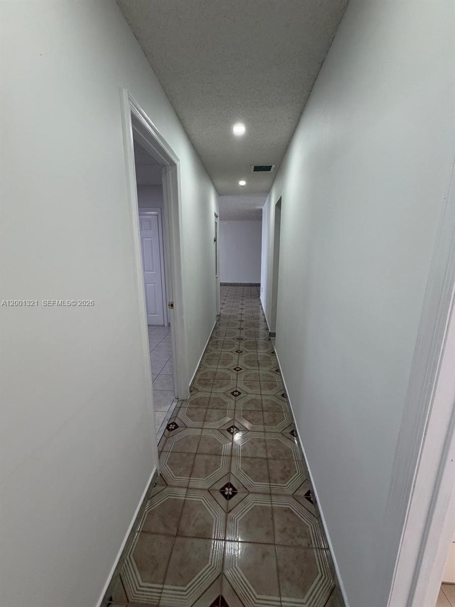 S MIAMI HEIGHTS ADDN C - Residential