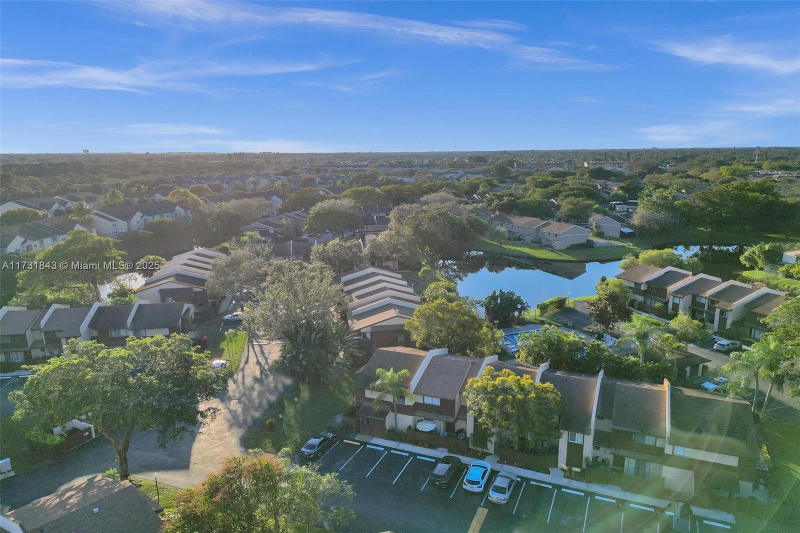 HAMPTONS OF NORTH LAUDERD - Residential