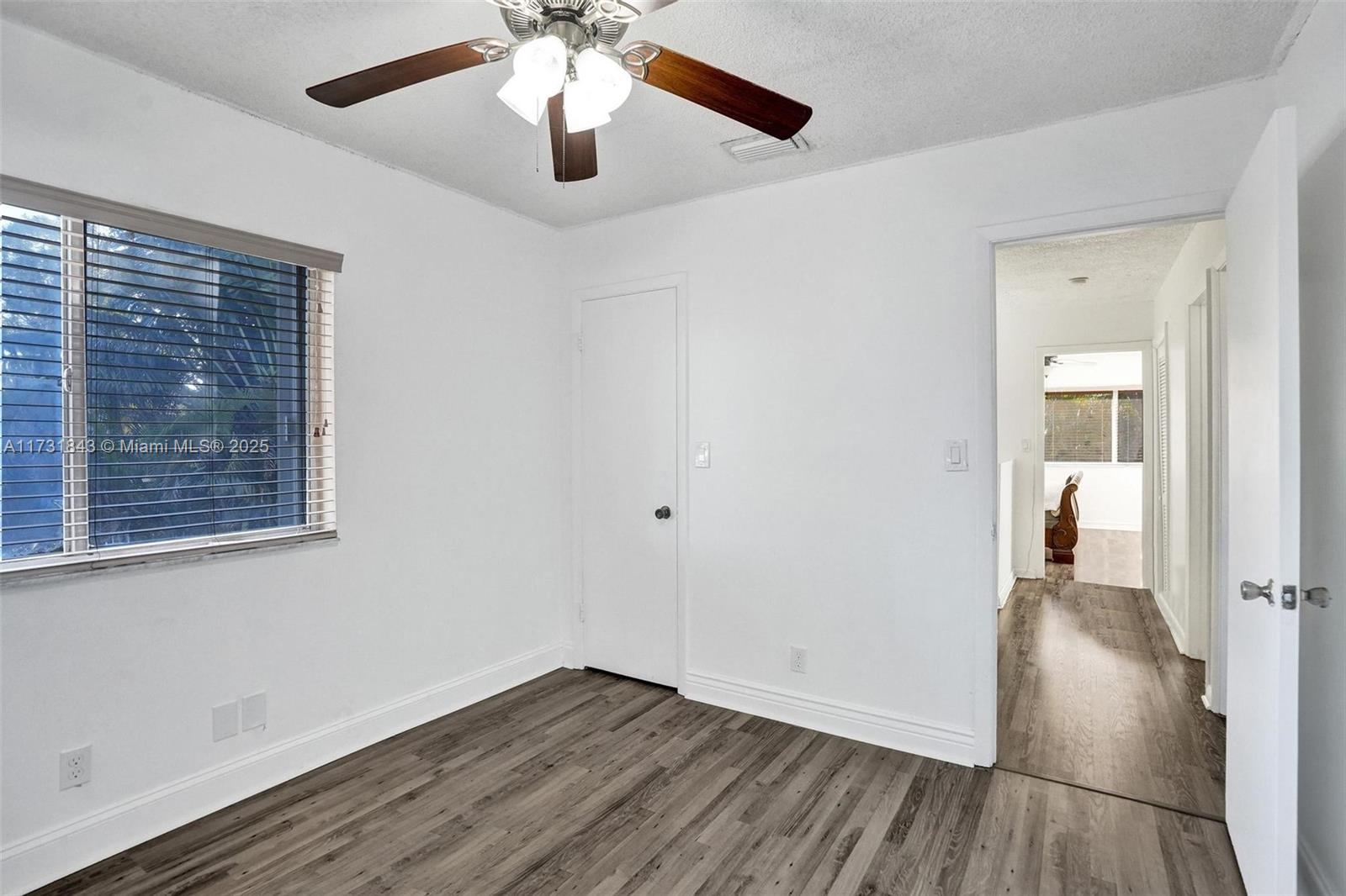 HAMPTONS OF NORTH LAUDERD - Residential