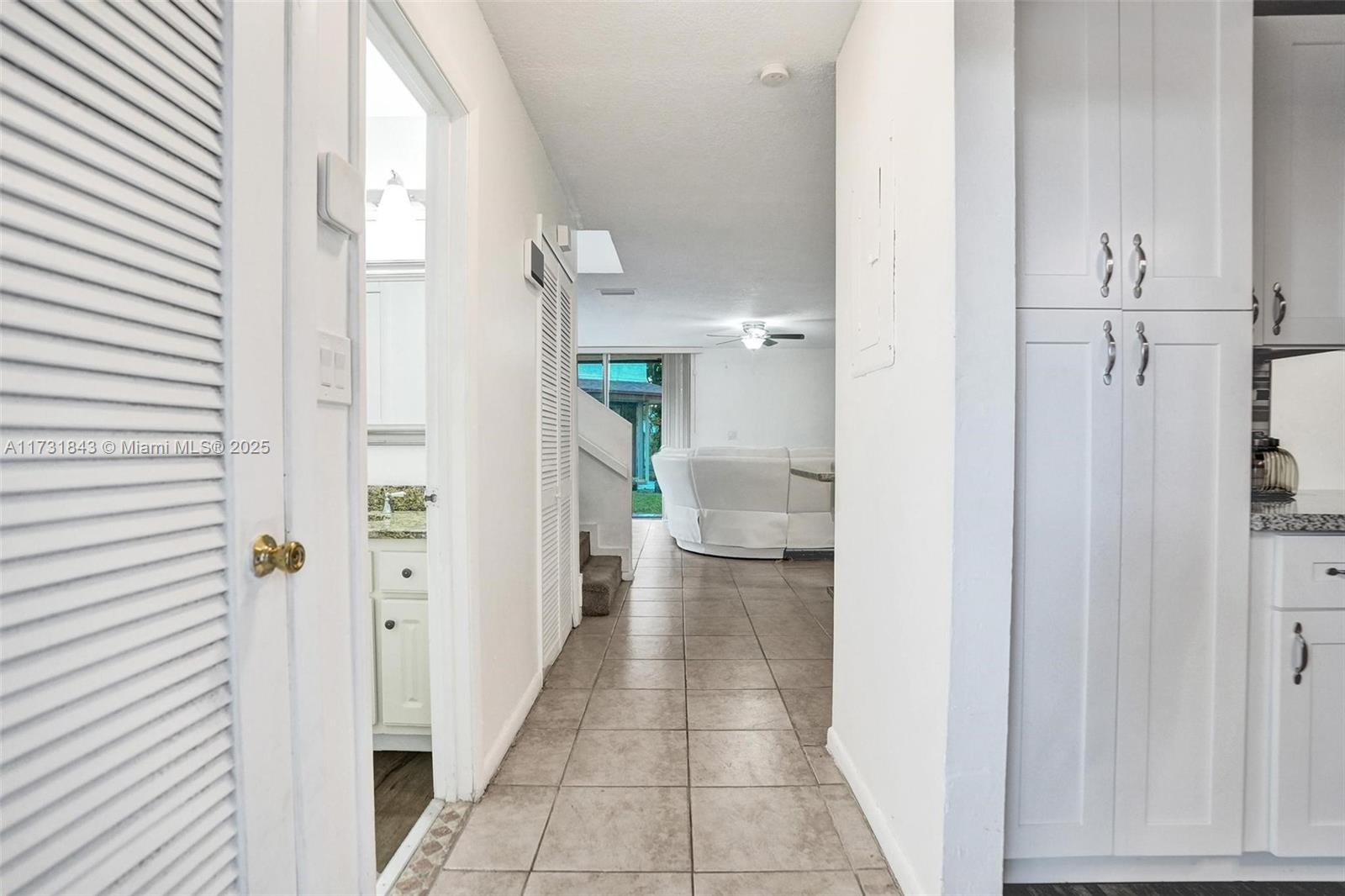 HAMPTONS OF NORTH LAUDERD - Residential