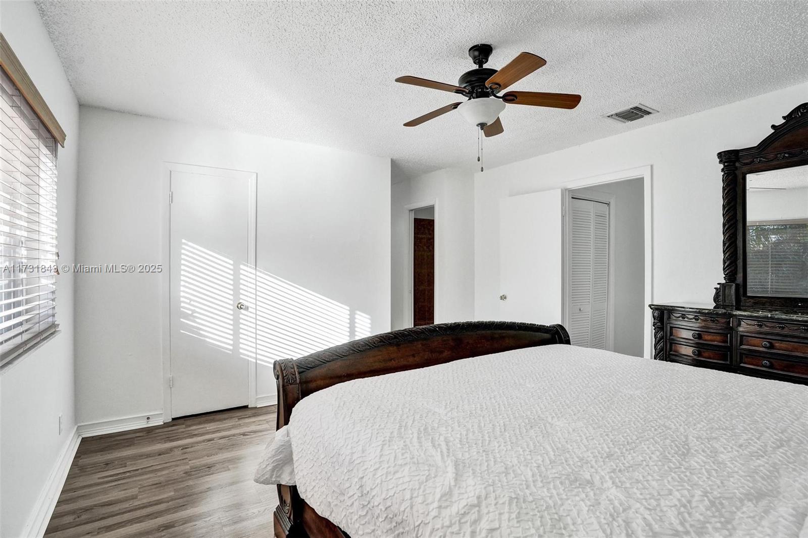 HAMPTONS OF NORTH LAUDERD - Residential