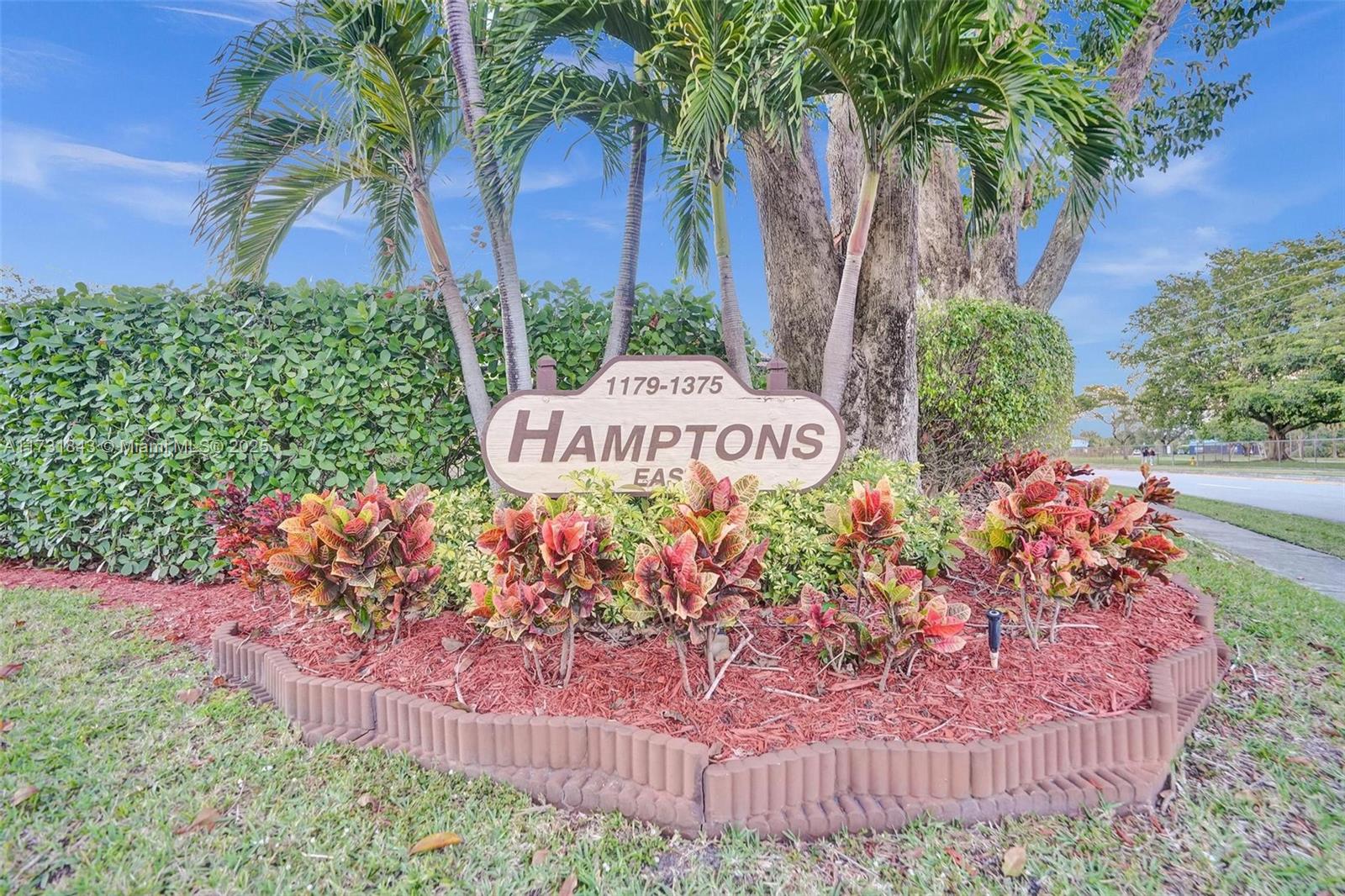 HAMPTONS OF NORTH LAUDERD - Residential