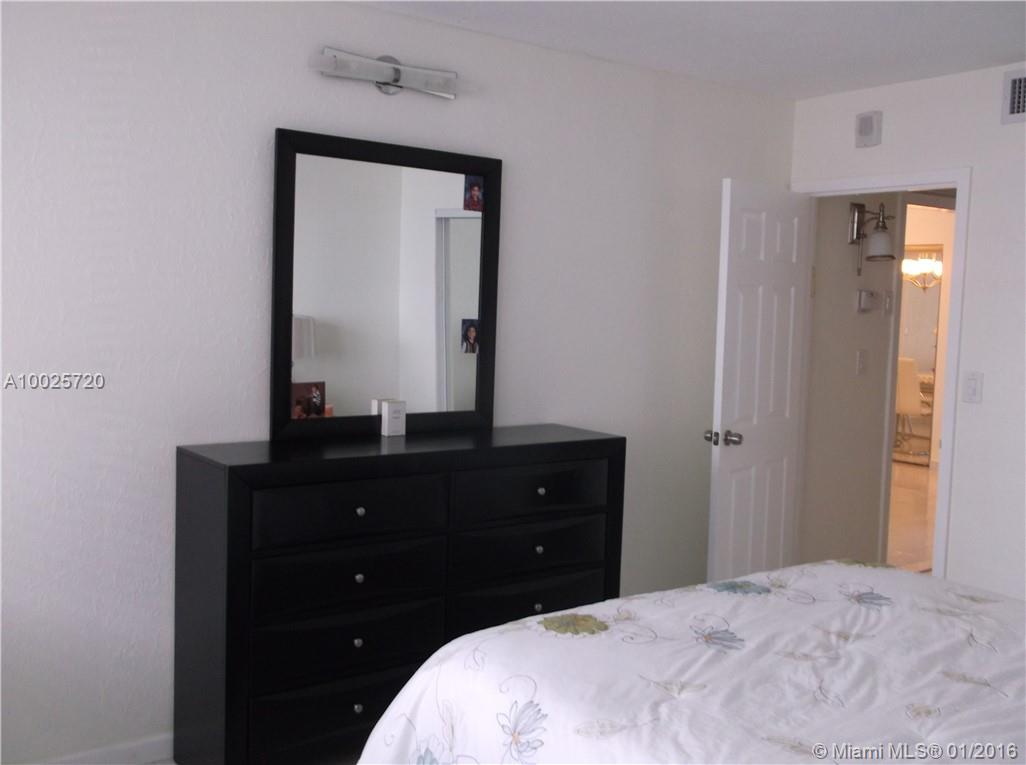 Parker Plaza - Residential Lease