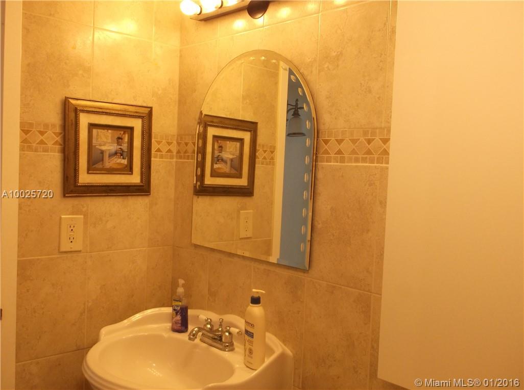 Parker Plaza - Residential Lease