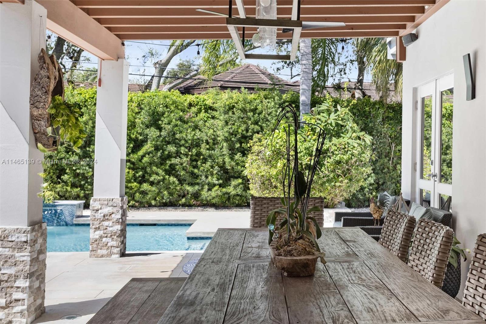 HELMS COUNTRY ESTATES RE- - Residential