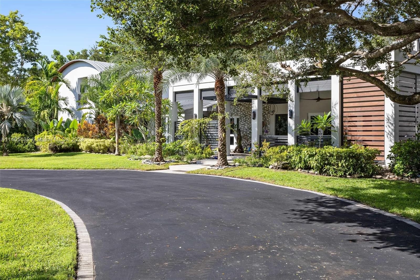 HELMS COUNTRY ESTATES RE- - Residential