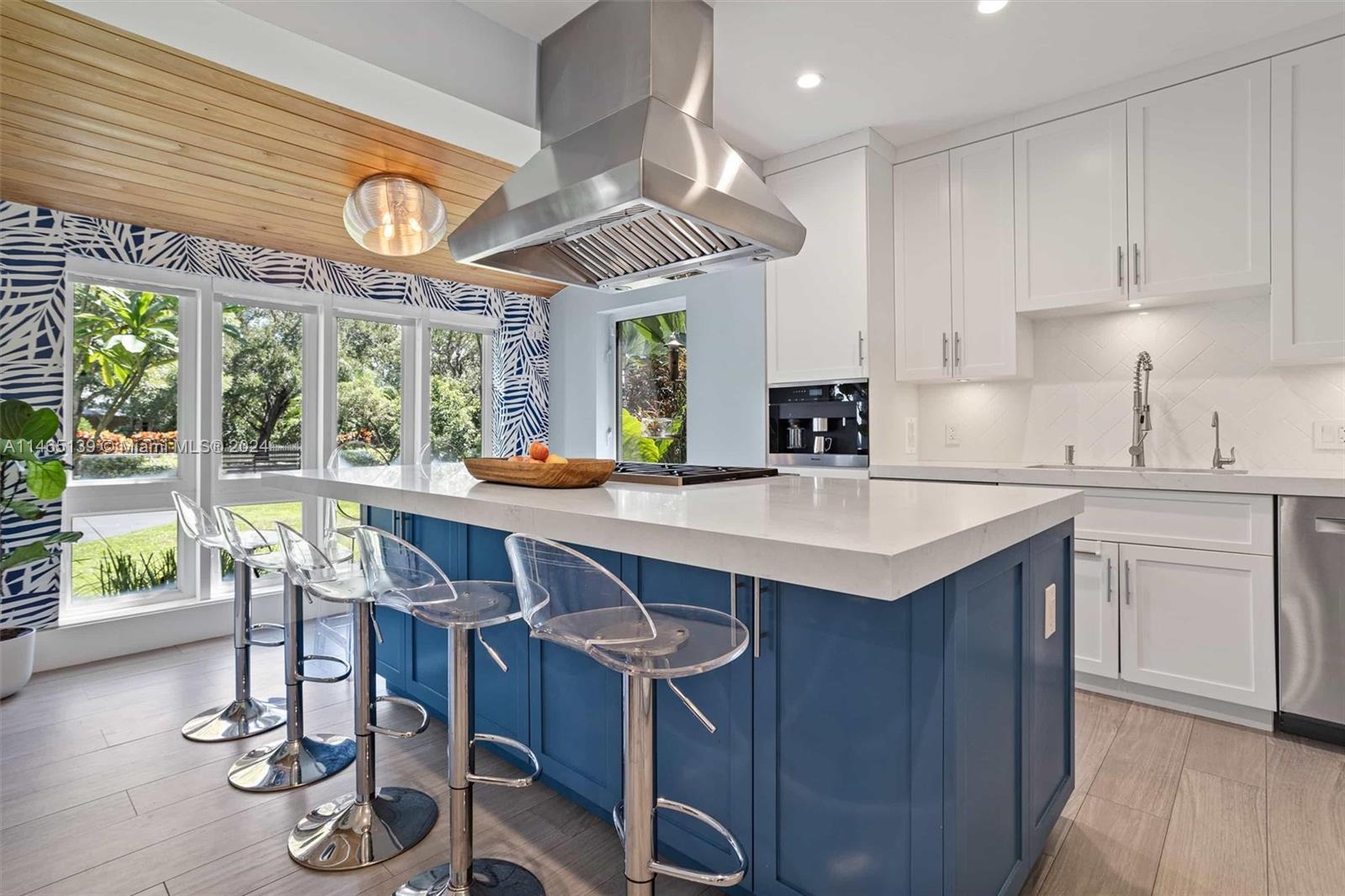 HELMS COUNTRY ESTATES RE- - Residential