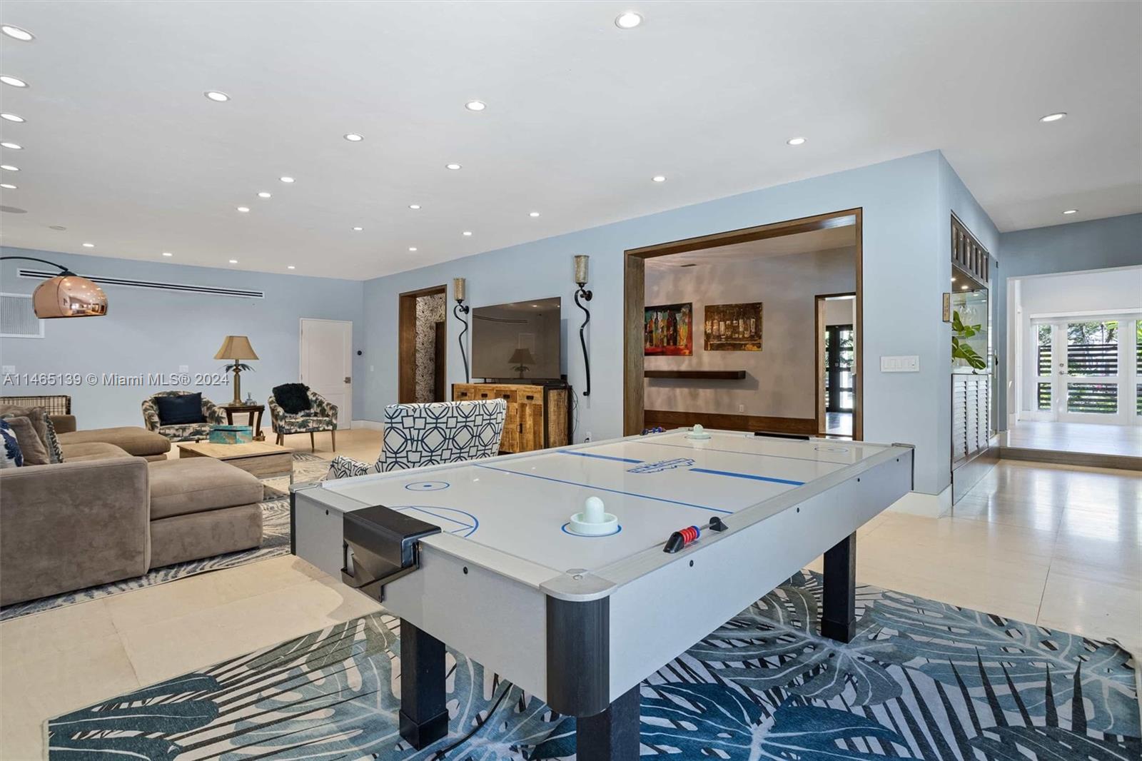 HELMS COUNTRY ESTATES RE- - Residential