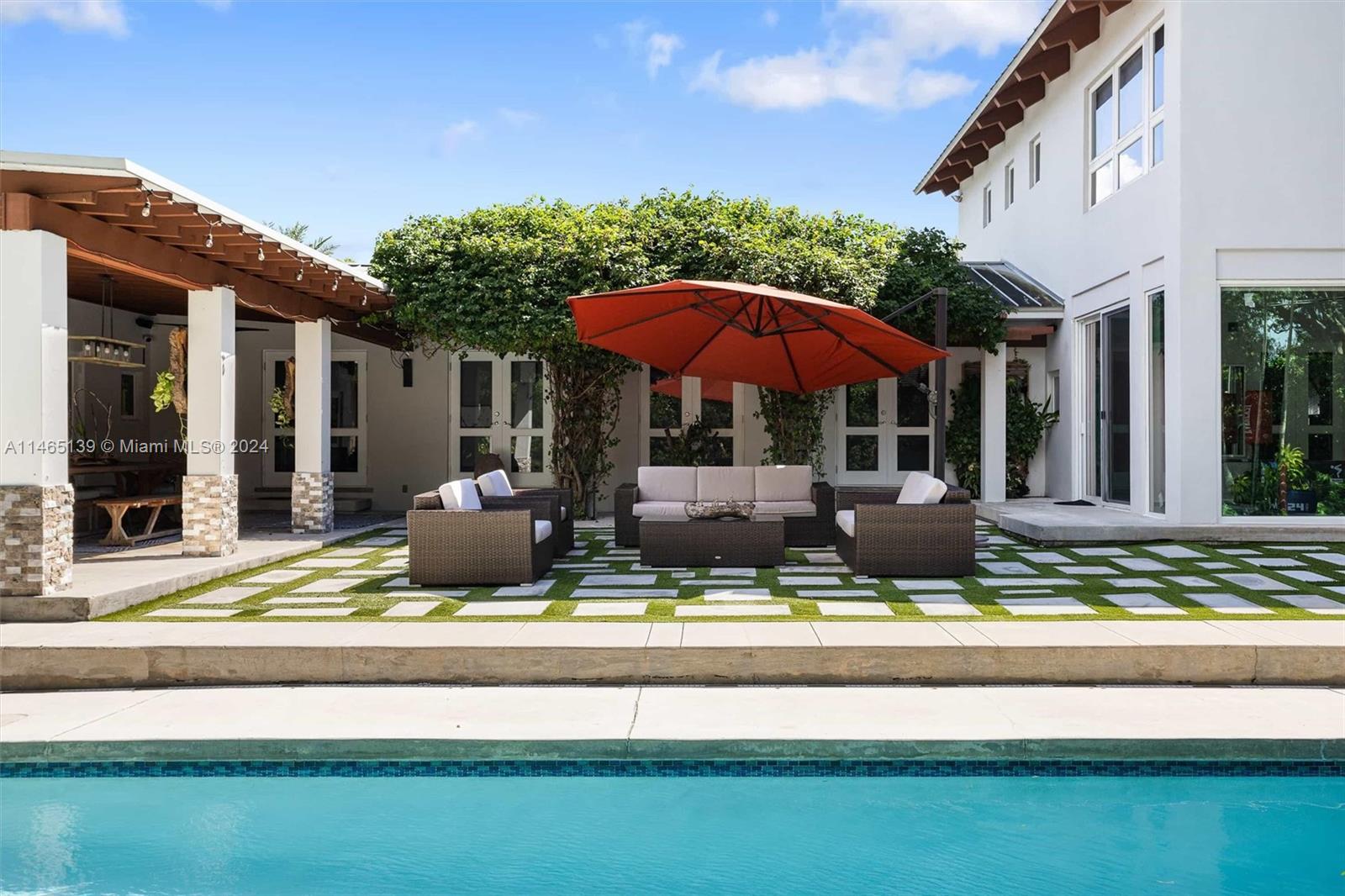 HELMS COUNTRY ESTATES RE- - Residential