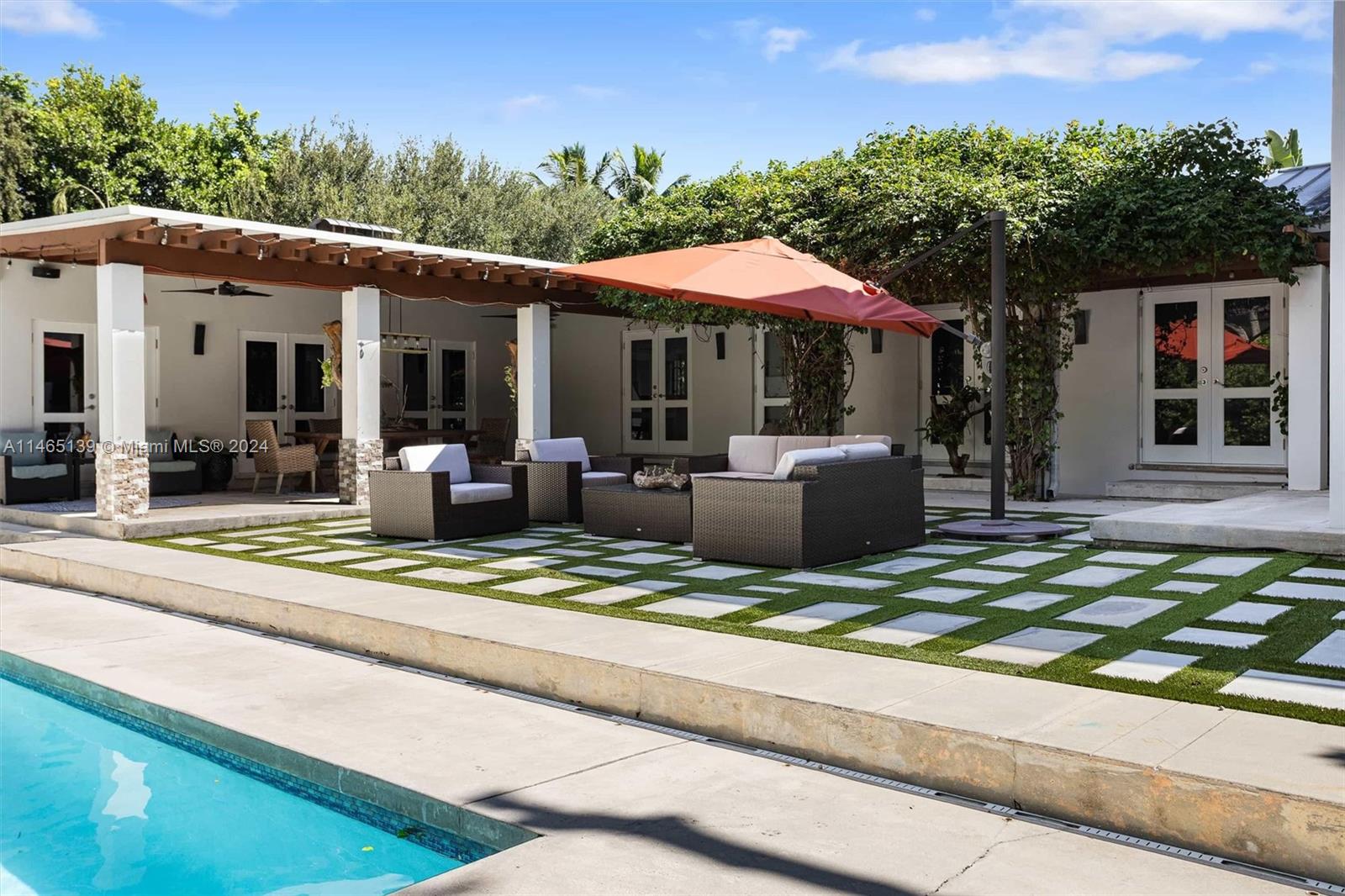 HELMS COUNTRY ESTATES RE- - Residential