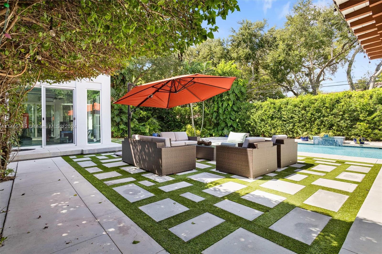 HELMS COUNTRY ESTATES RE- - Residential