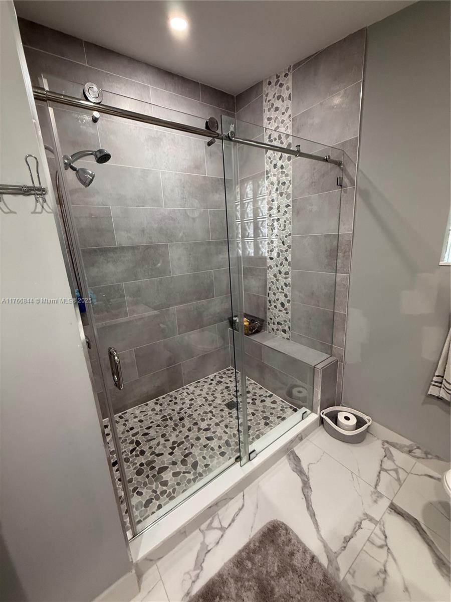 LAKES OF WESTERN PINES RE - Residential