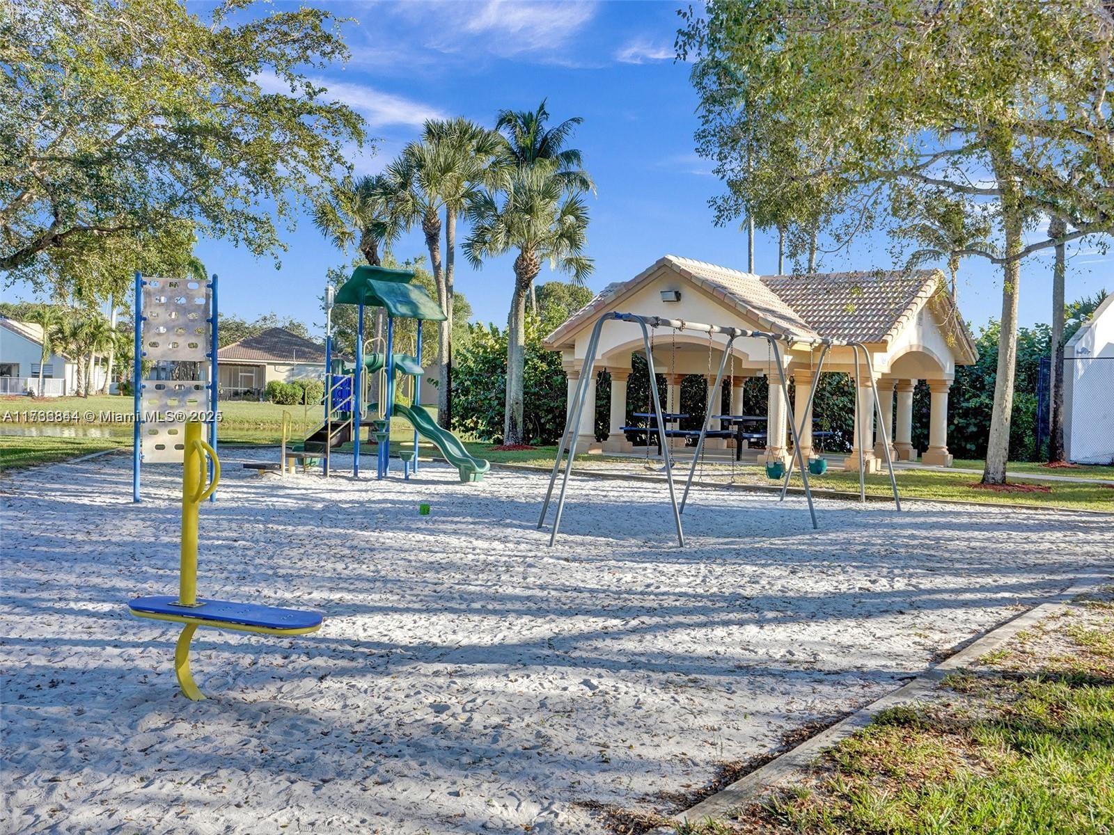 LAKES OF WESTERN PINES RE - Residential