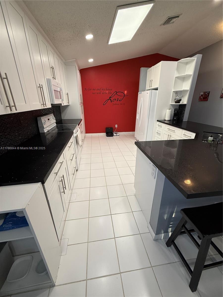 LAKES OF WESTERN PINES RE - Residential