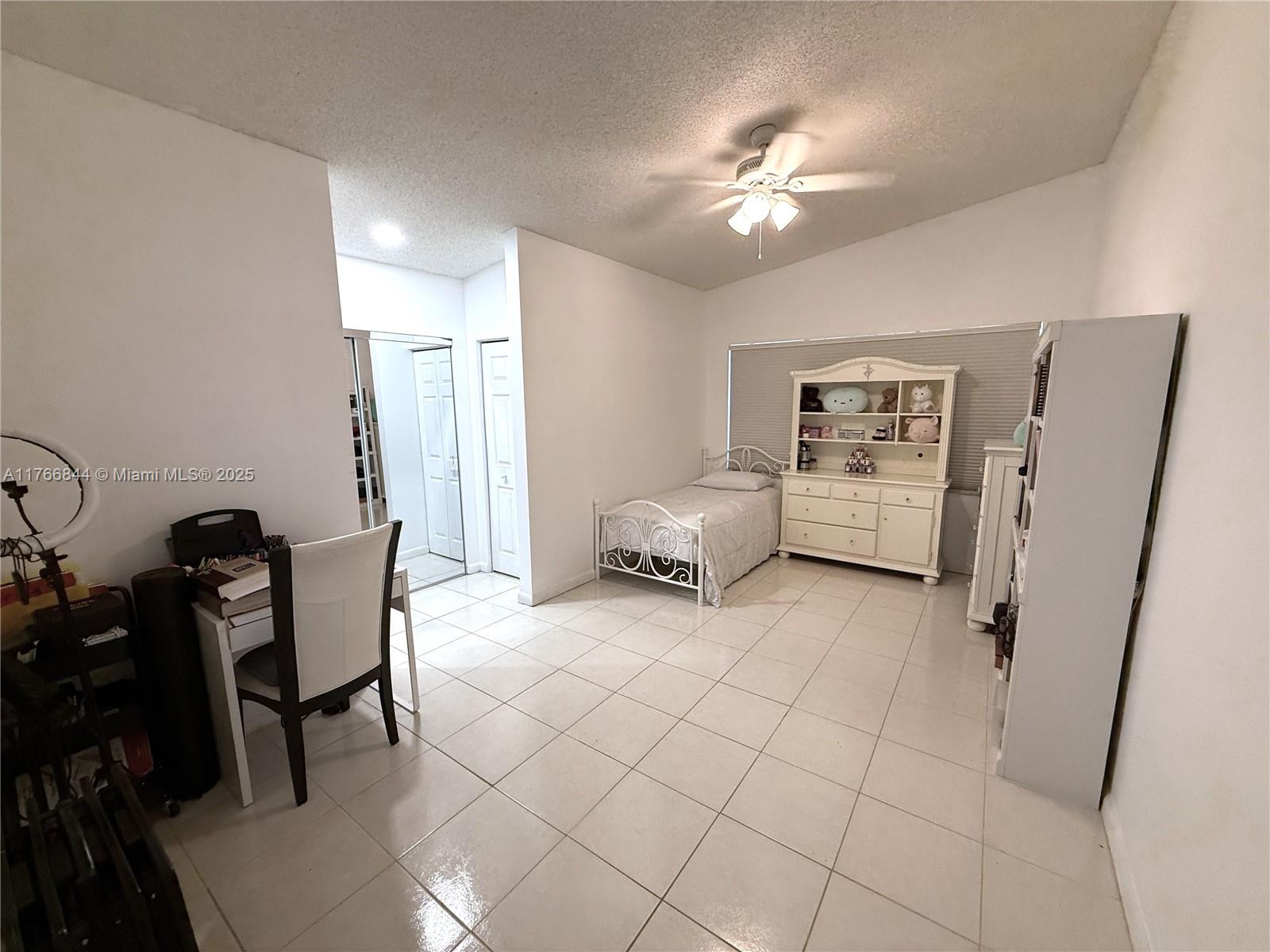 LAKES OF WESTERN PINES RE - Residential