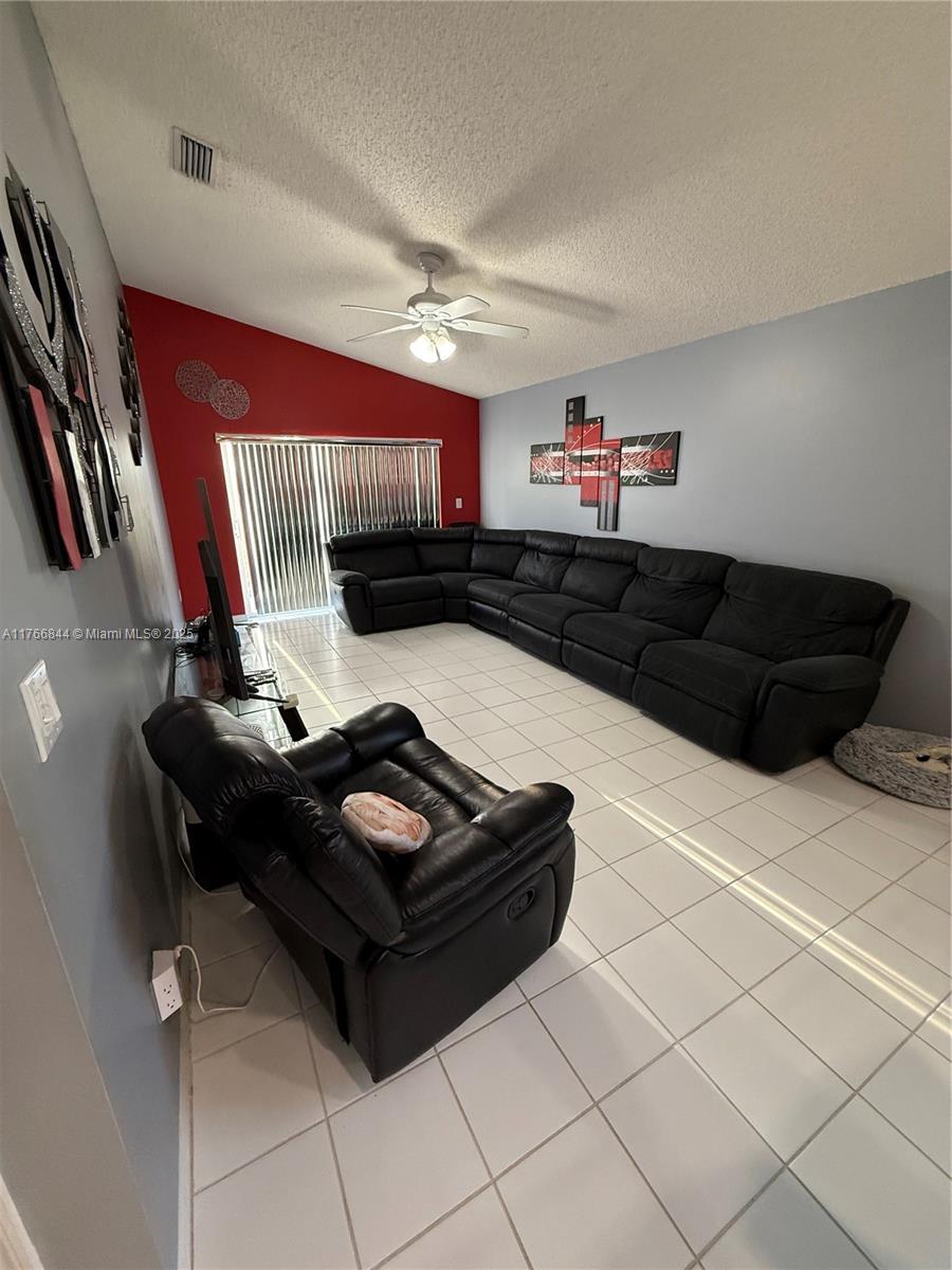 LAKES OF WESTERN PINES RE - Residential