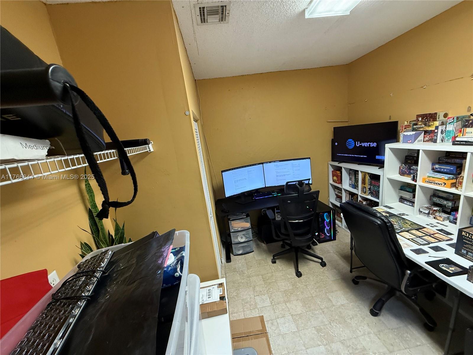 LAKES OF WESTERN PINES RE - Residential