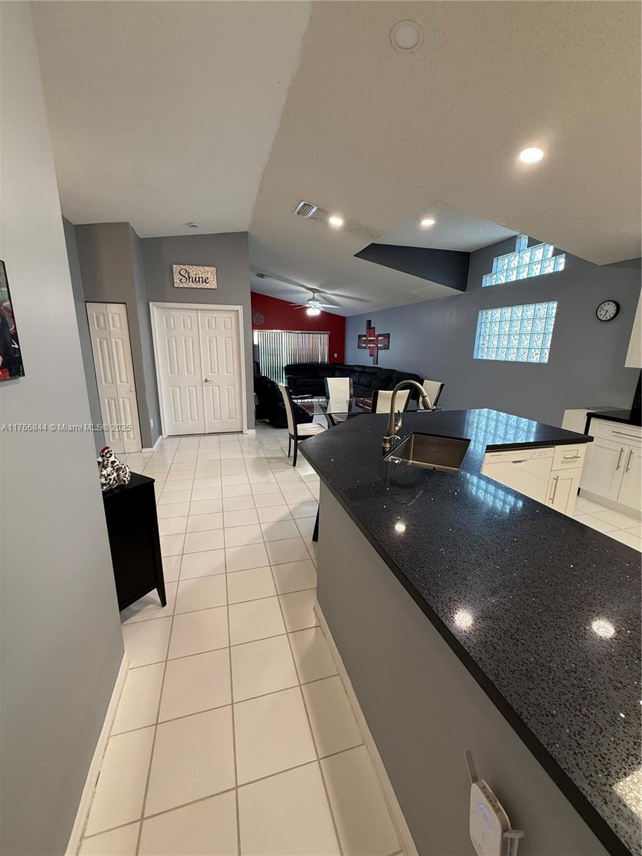 LAKES OF WESTERN PINES RE - Residential