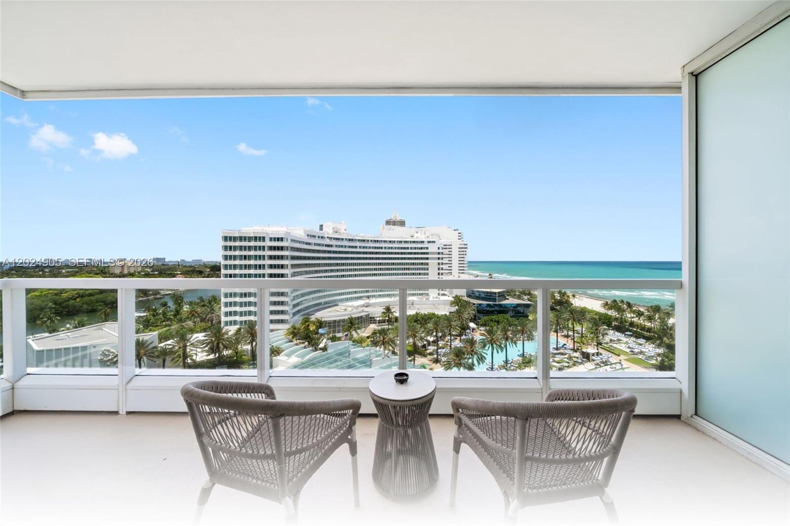 4391 Collins Ave 1001