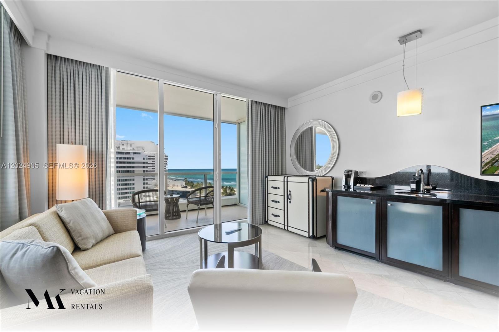 FONTAINEBLEAU III OCEAN C - Residential