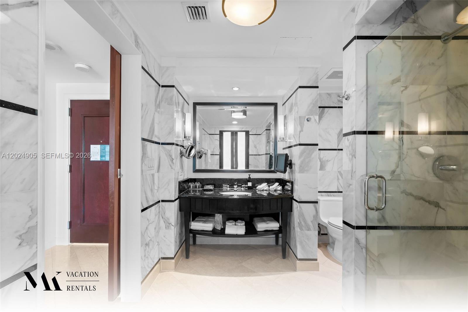 FONTAINEBLEAU III OCEAN C - Residential