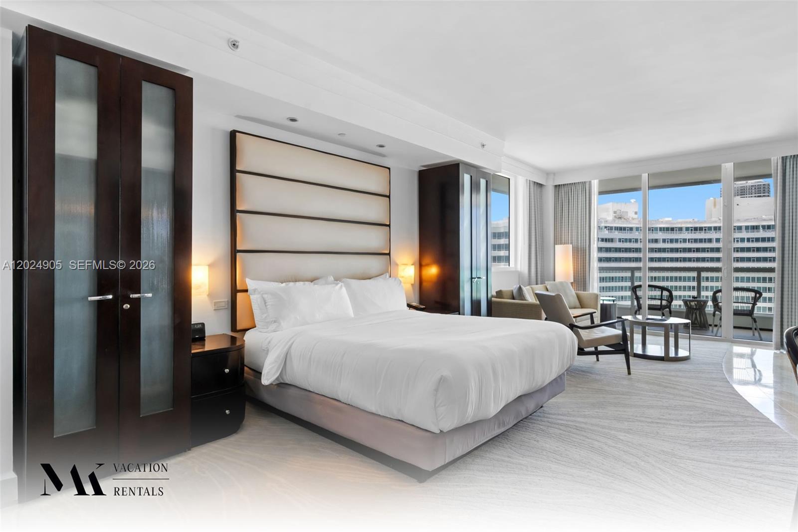 4391 Collins Ave 1001