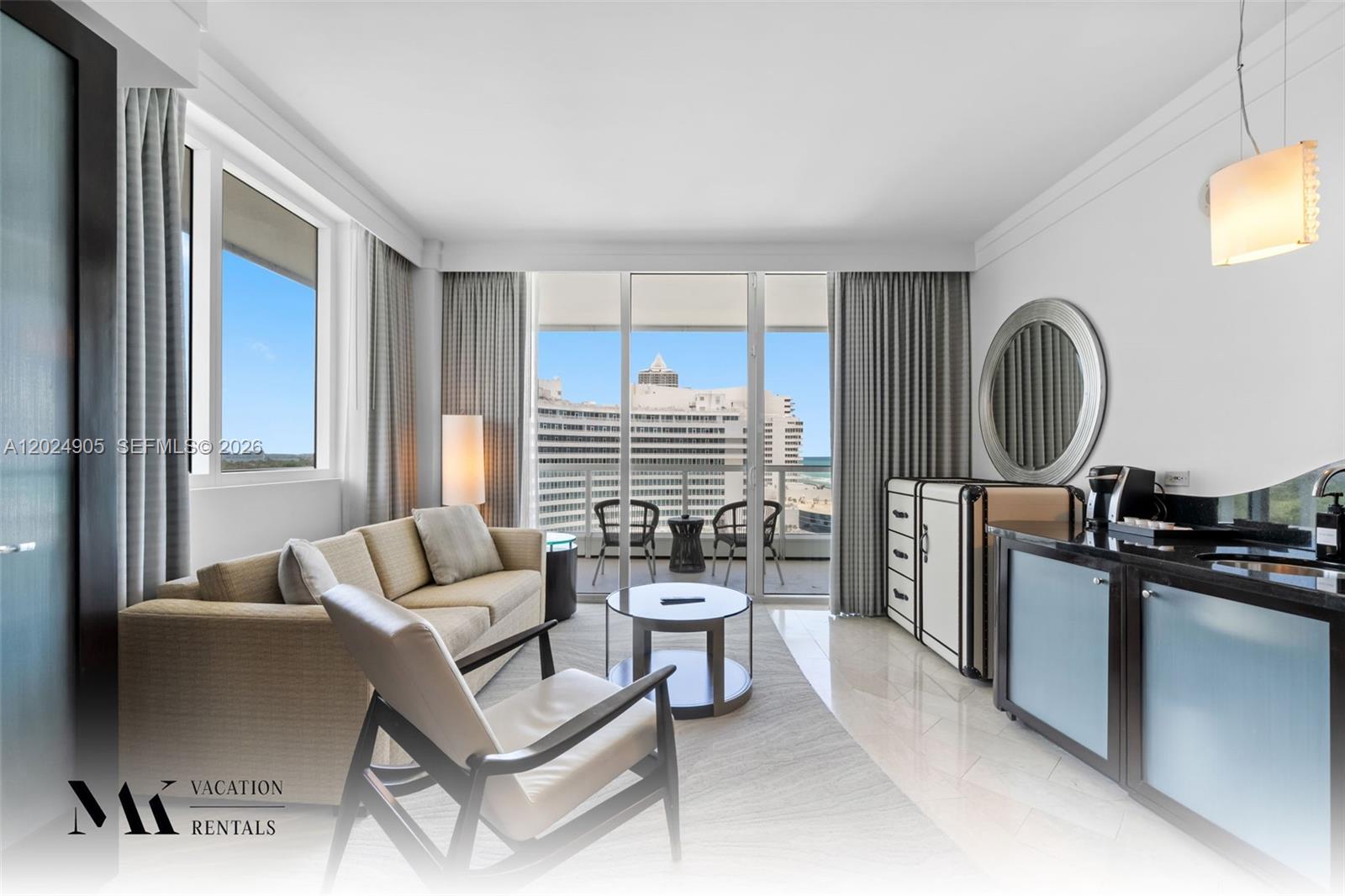 FONTAINEBLEAU III OCEAN C - Residential