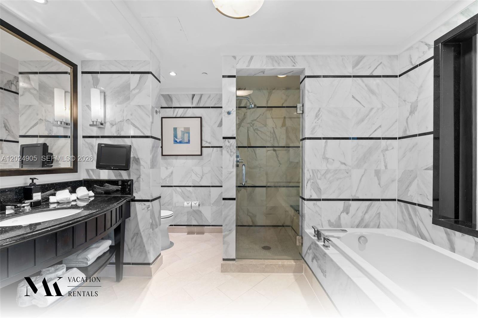 FONTAINEBLEAU III OCEAN C - Residential