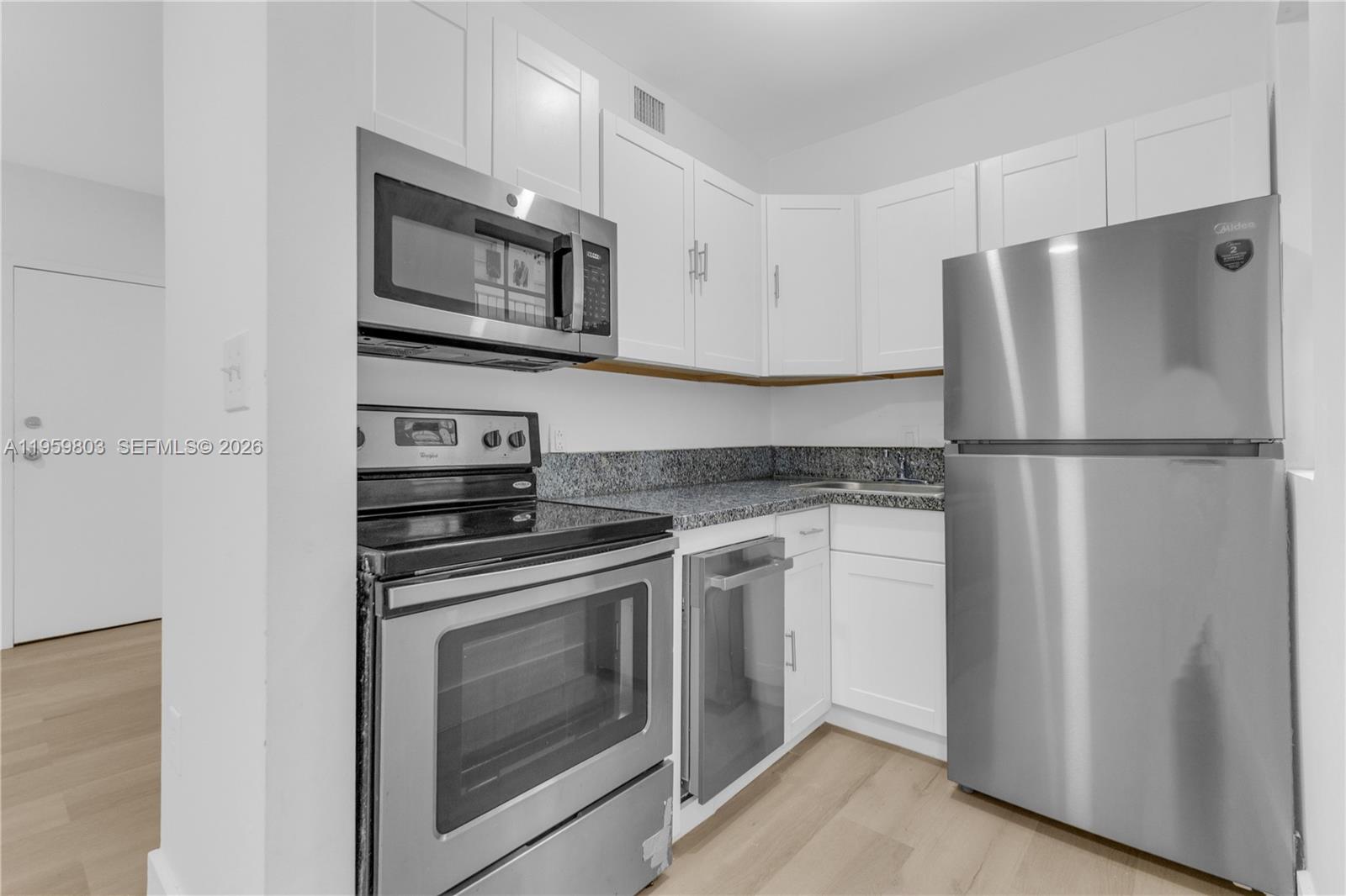 THE ST GEORGE CONDO - Residential Lease