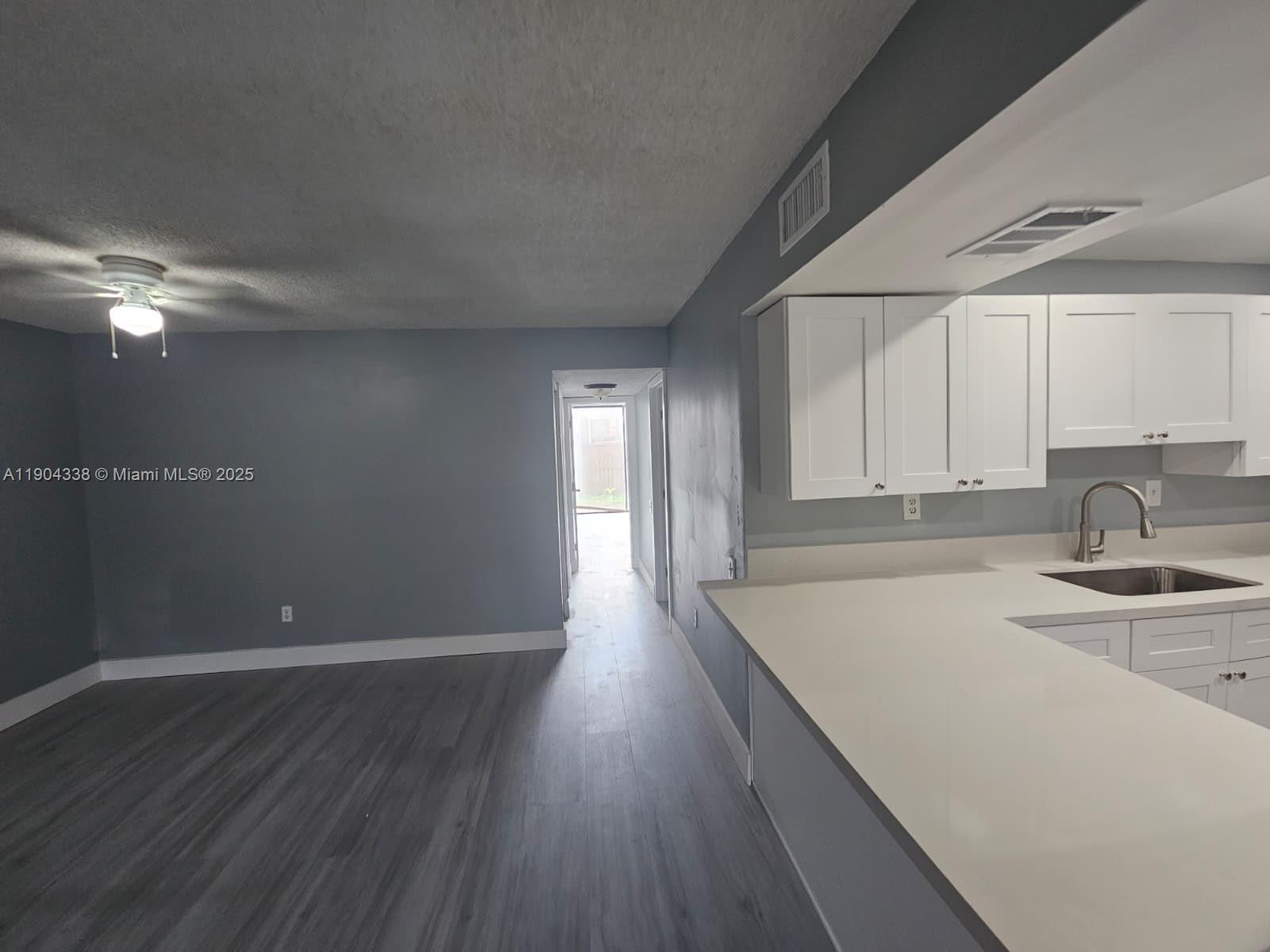 SNAPPER VILLAGE CONDO PHA - Residential Lease