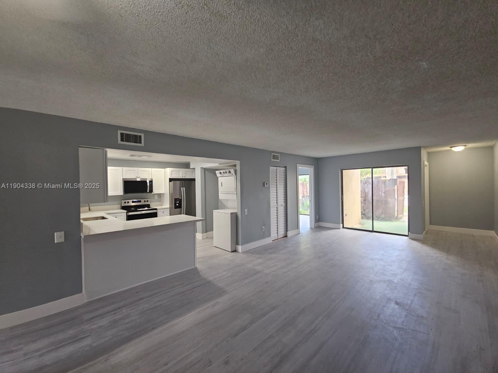 SNAPPER VILLAGE CONDO PHA - Residential Lease