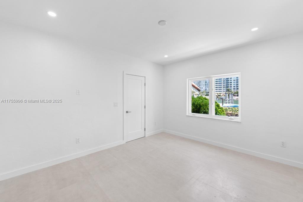 BEACH VIEW SUB - Residential Lease